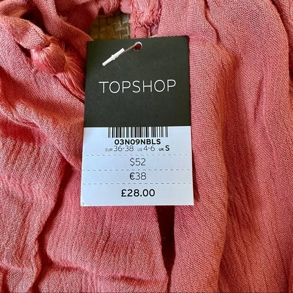 Topshop Ruffled Trim Cold Shoulder Romper Size Small NWT - Picture 3 of 4